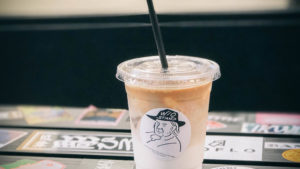 神戸のコーヒースタンド『w/o stand ウィズアウトスタンド』(without stand)