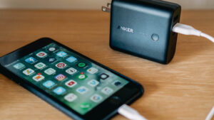 1台で2役こなすハイブリッドなモバイルバッテリー Anker「PowerCore Fusion 5000」 #iPhone7Plus