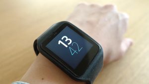 SONY 『smart watch3』を2か月使ってみて、「よかったこと」・「よくなかったこと」｜「Apple Watch」を検討の方も参考程度に