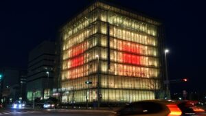 神戸「人と防災未来センター」震災20年 ライトアップ｜SONY RX100m3でタイムラプスと動画