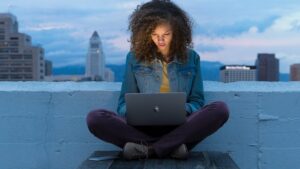 新しい12インチの「MacBook」に期待する『ワイヤレス化』のためのノートパソコン