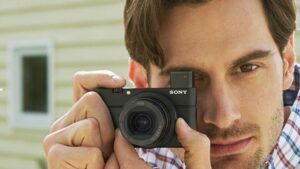 SONY 「RX100m4」を発表！4K動画撮影可能　RX100m3とサイズは同等