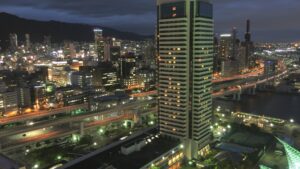 神戸ポートタワーの展望ロビーから「iPnone6」で夜景を撮影。