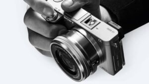 ソニーのミラーレスα6000の後継機「α6100」は3月の発売で36メガピクセルのセンサーを搭載か？