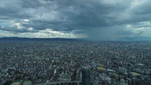 あべのハルカスと梅田スカイビルで「ゲリラ豪雨」をタイムラプス撮影